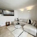Apartmán Elegant Close To The
