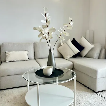 Elegant Close To The Apartment