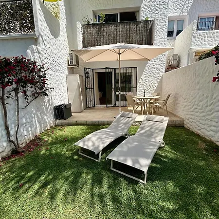 Elegant Close To The Apartment Estepona