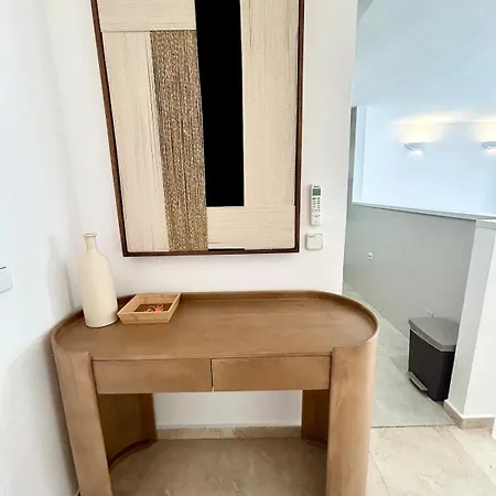 Apartment Elegant Close To The