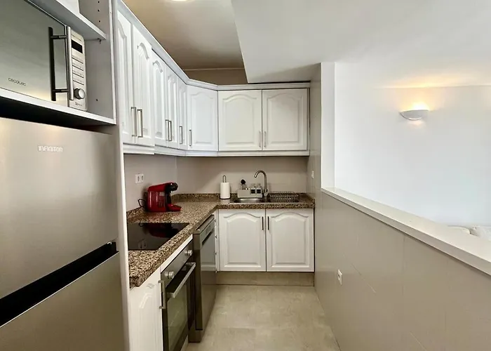 Elegant Close To The * Εστεπόνα