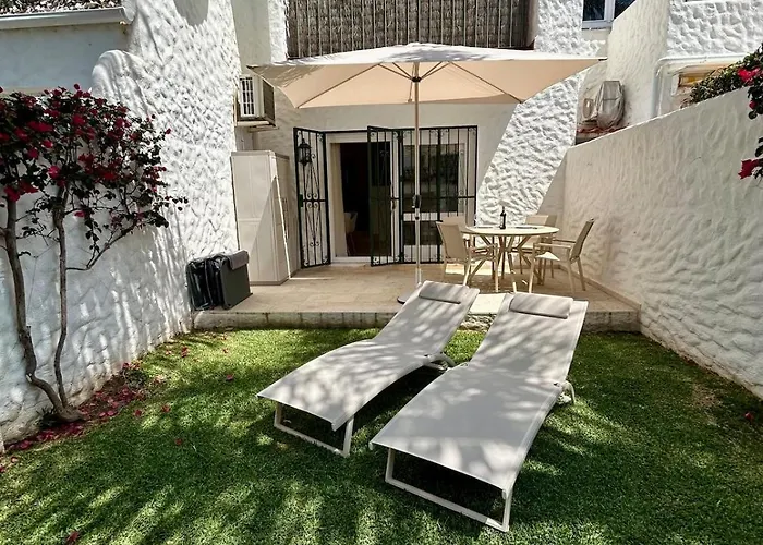 Elegant Close To The Apartamento Estepona