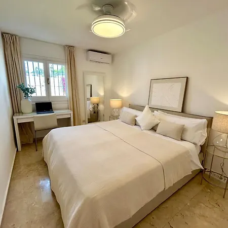 Elegant Close To The Estepona