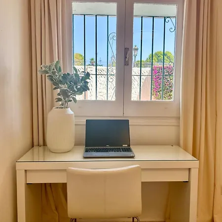 Elegant Close To The * Estepona